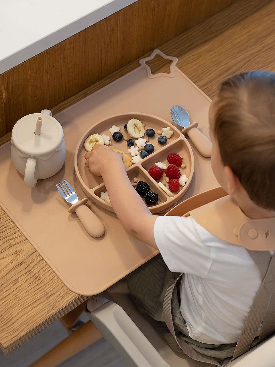 Essenciais PuroBebé para bebé — alimentação, brinquedos e viagem